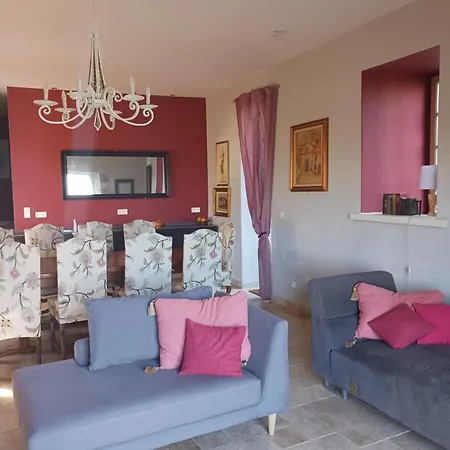 La Maison Bed & Breakfast